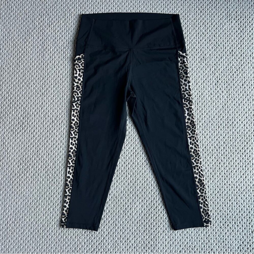ZYIA Cropped Leggings